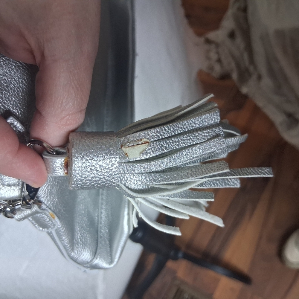 Madden Girl Silver Crossbody Bag - Picture 3 of 8